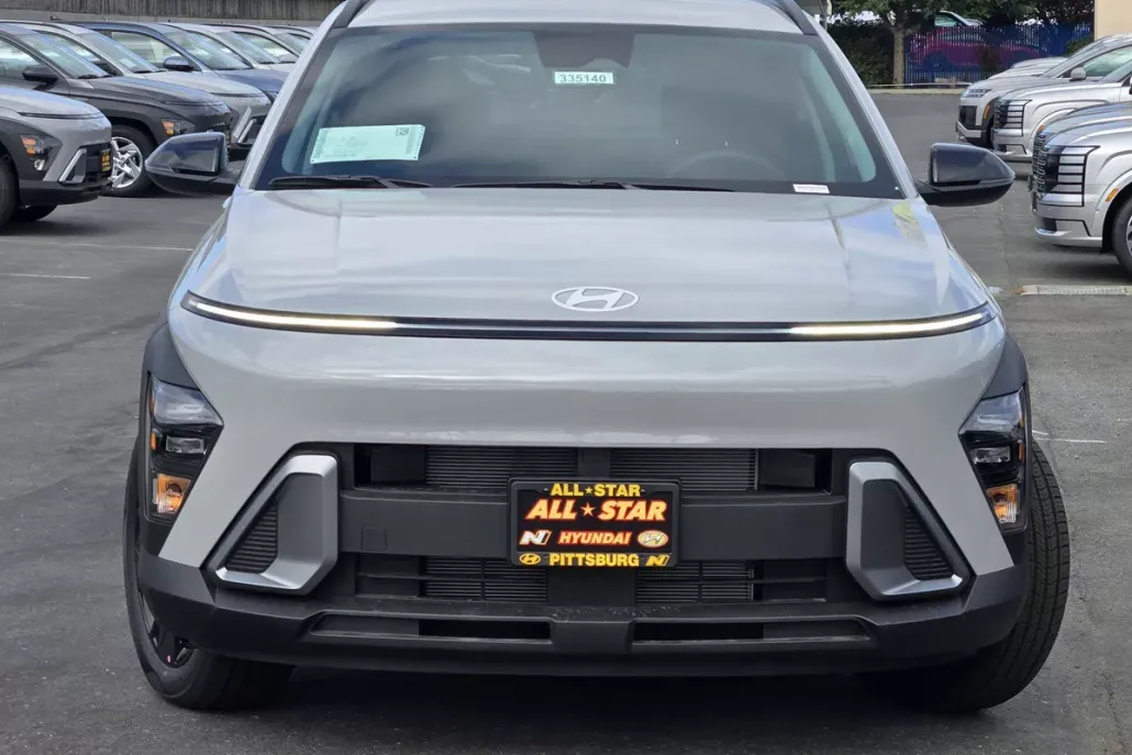 2026 Hyundai Kona SEL photo 1