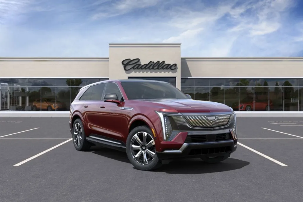2025 Cadillac Escalade IQ Luxury photo 1