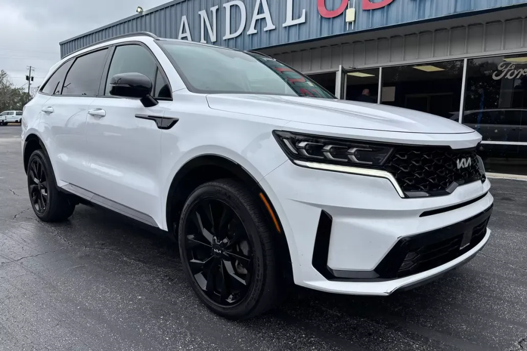 2022 Kia Sorento SX photo 1