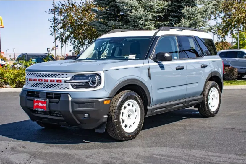 2025 Ford Bronco Sport Heritage photo 1