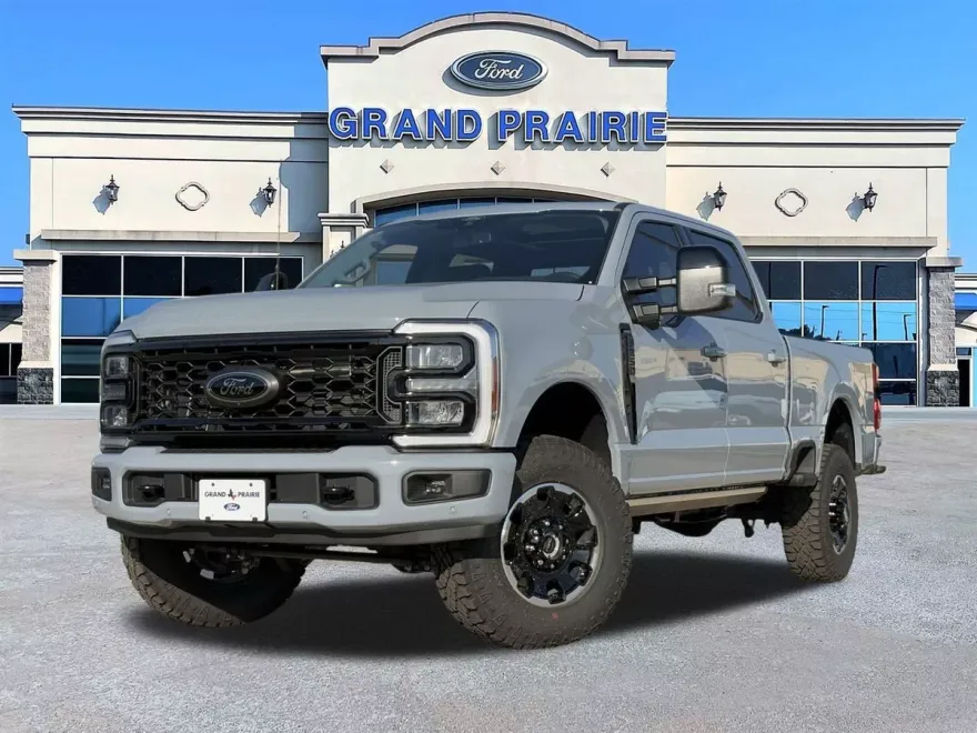 2026 Ford F-250 Lariat photo 1