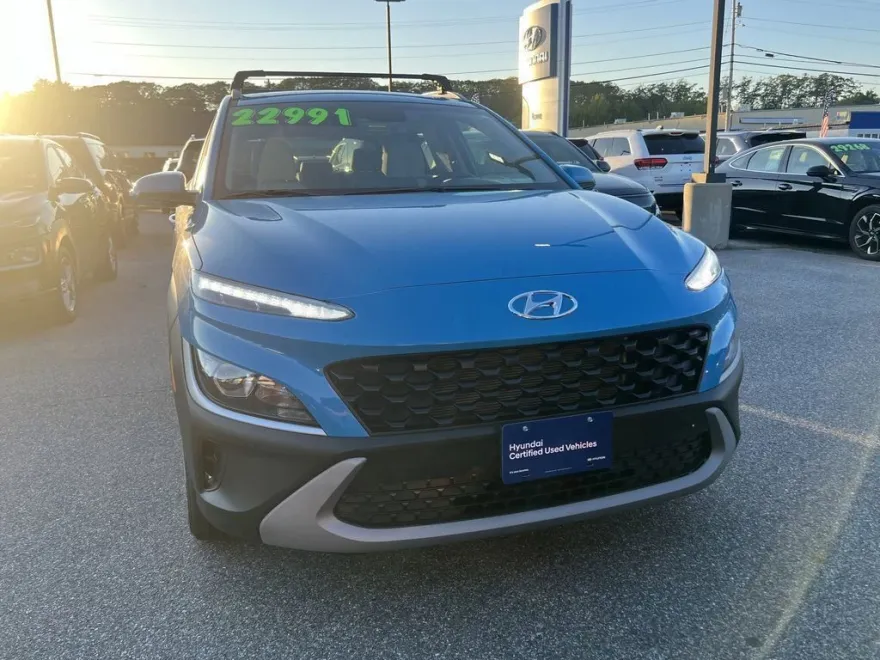 2023 Hyundai Kona SEL photo 1