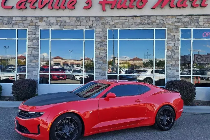 2019 Chevrolet Camaro 1LS 1LT photo 1
