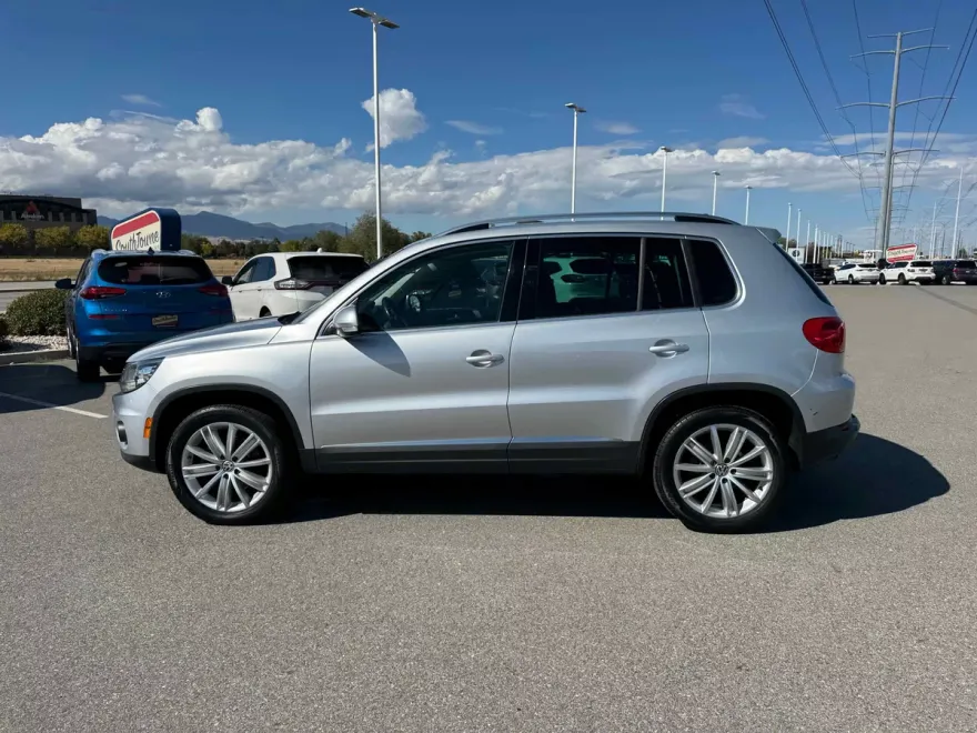 2016 Volkswagen Tiguan SE photo 1