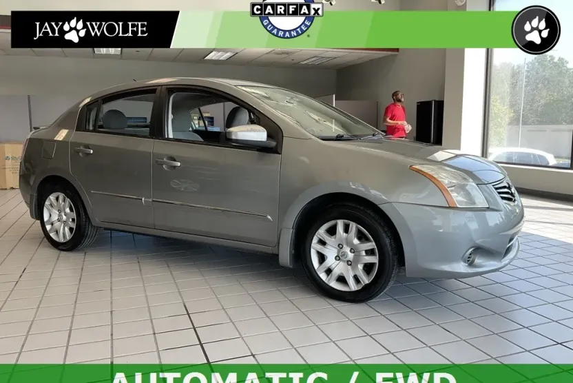 2012 Nissan Sentra 2.0 S photo 1