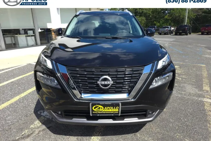 2022 Nissan Rogue SL photo 1