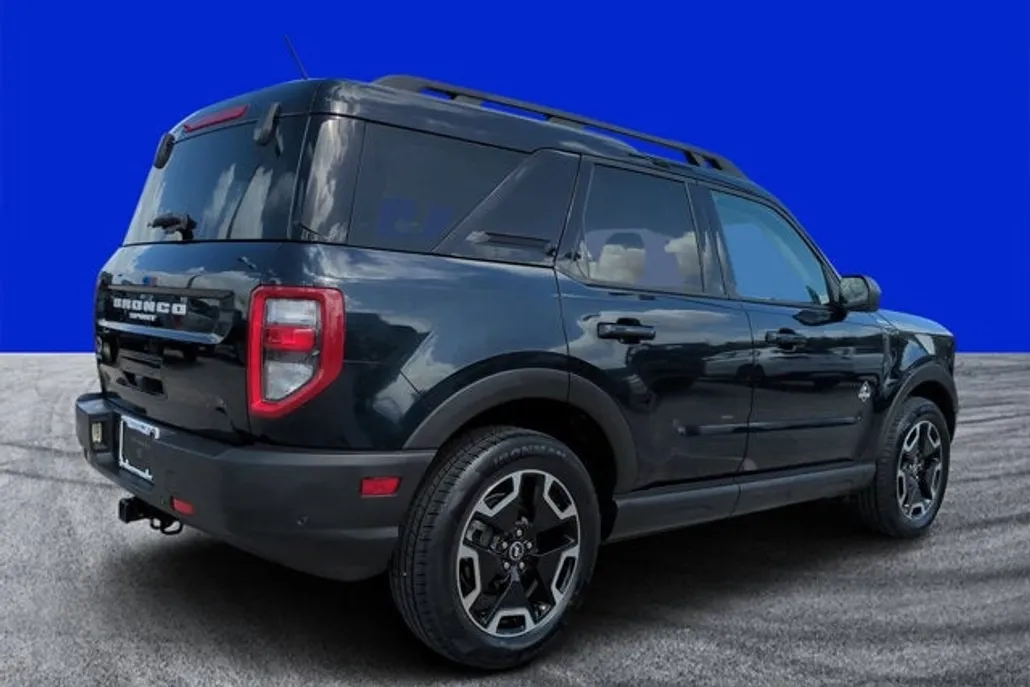 2022 Ford Bronco Sport Outer Banks photo 1