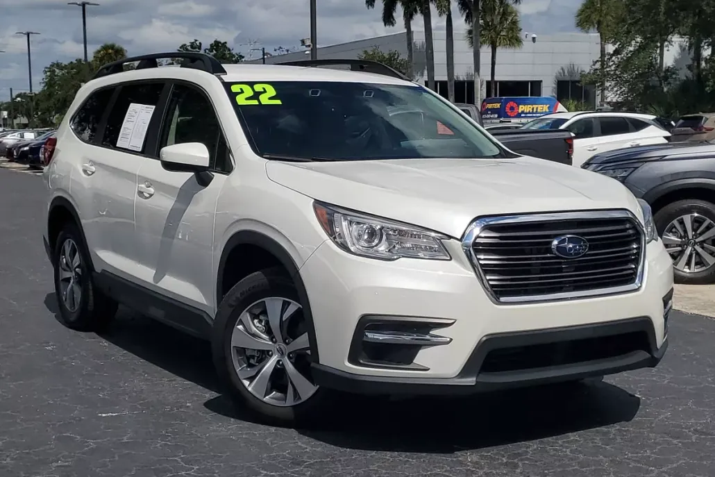 2022 Subaru Ascent Premium photo 1