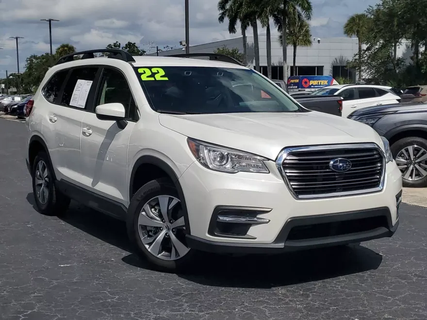 2022 Subaru Ascent Premium photo 1