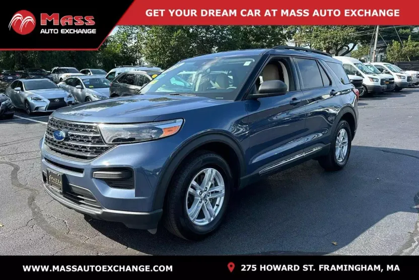 2021 Ford Explorer XLT photo 1