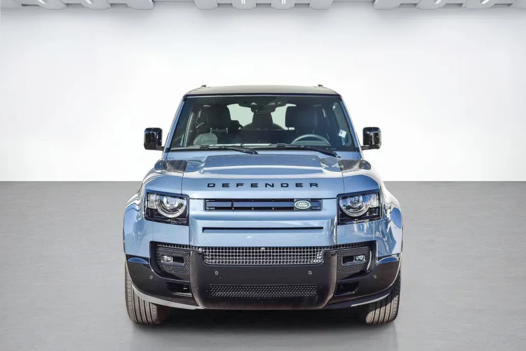 2025 Land Rover Defender 90 X-Dynamic SE photo 1