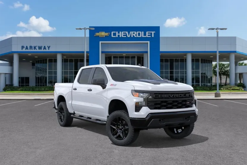 2025 Chevrolet Silverado 1500 Custom Trail Boss photo 1
