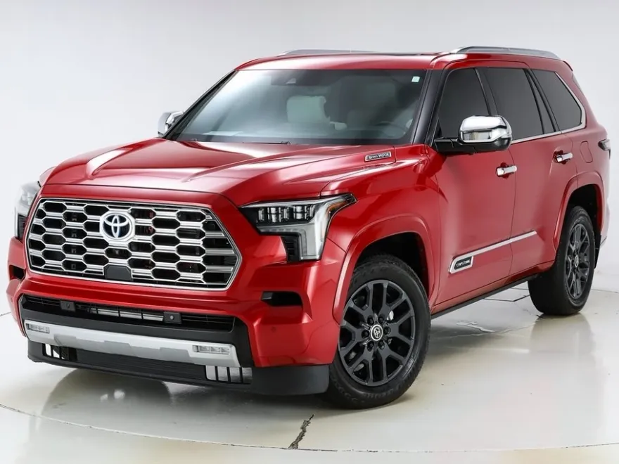 2024 Toyota Sequoia Capstone photo 1