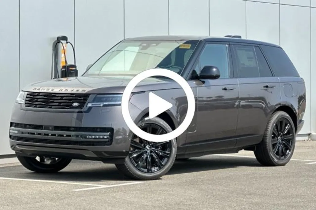 2025 Land Rover Range Rover SE photo 1