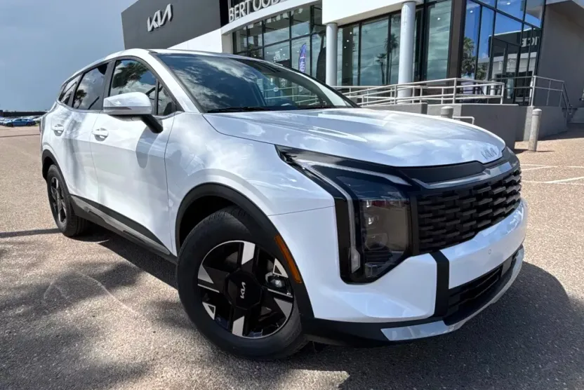 2026 Kia Sportage LX photo 1