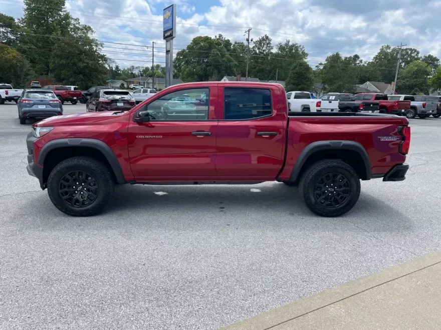 2026 Chevrolet Colorado Trail Boss photo 1