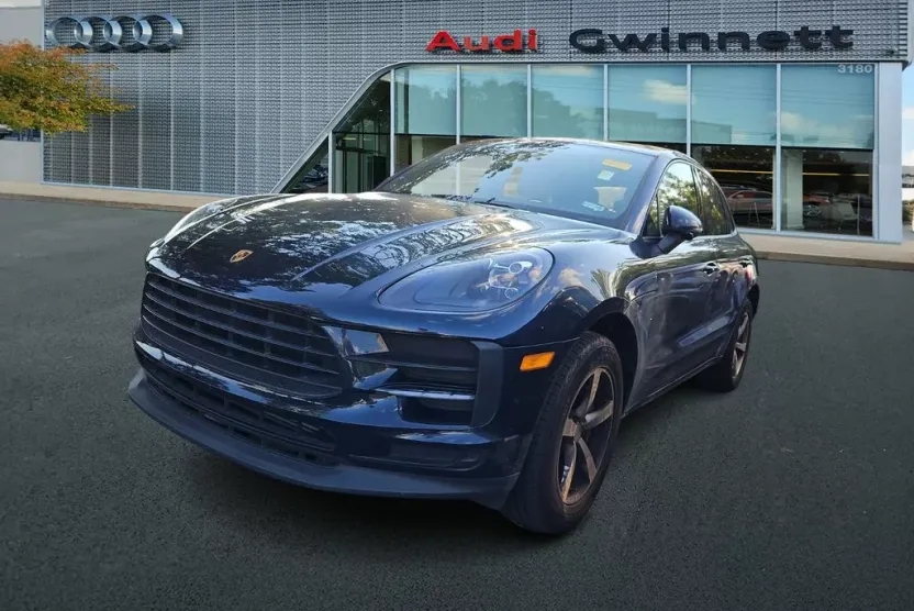 2021 Porsche Macan Base photo 1