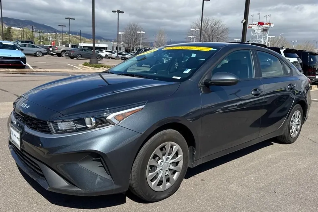 2024 Kia Forte LX photo 1