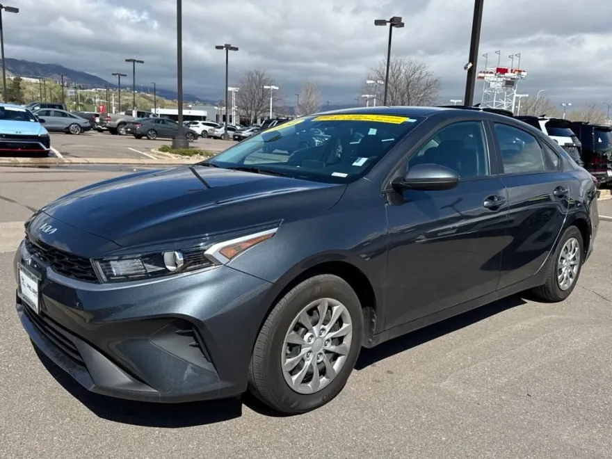 2024 Kia Forte LX photo 1