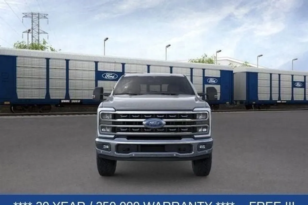 2025 Ford F-250 photo 1