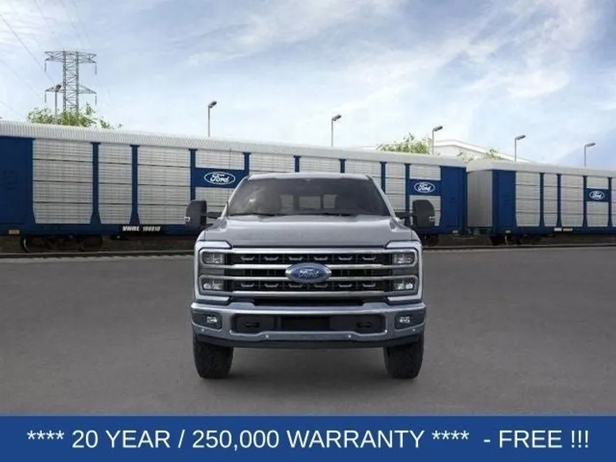 2025 Ford F-250 photo 1