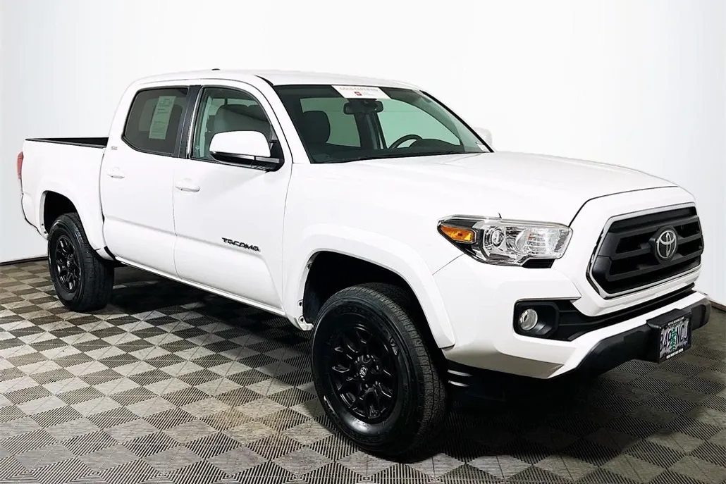 2021 Toyota Tacoma SR5 V6 photo 1