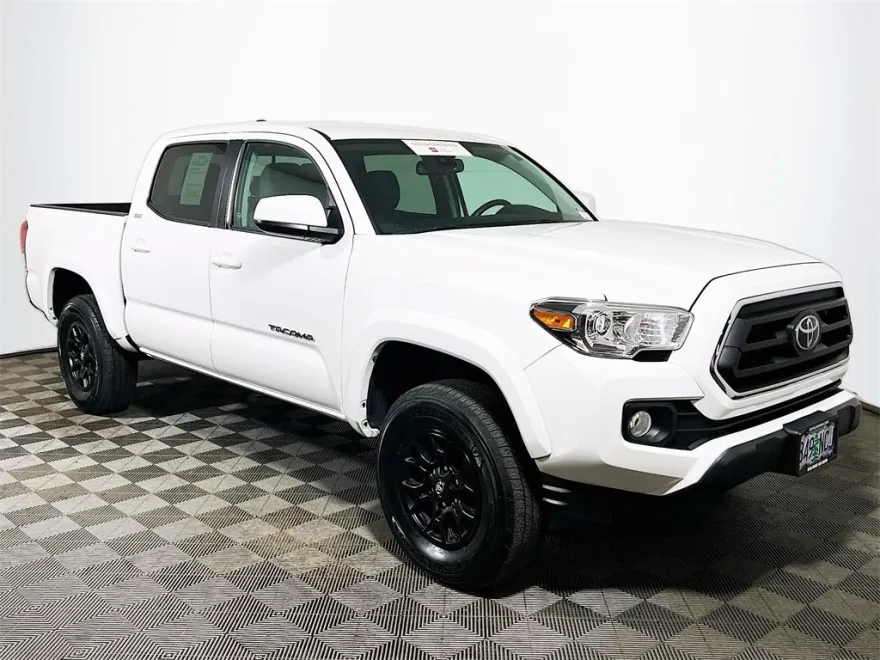 2021 Toyota Tacoma SR5 V6 photo 1