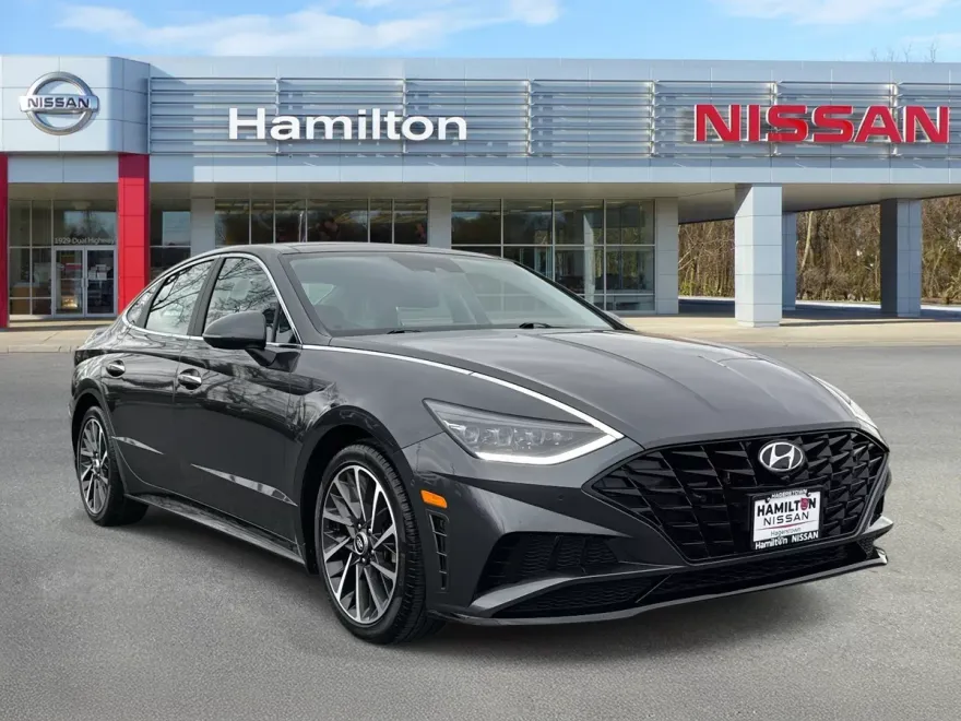 2022 Hyundai Sonata Limited photo 1