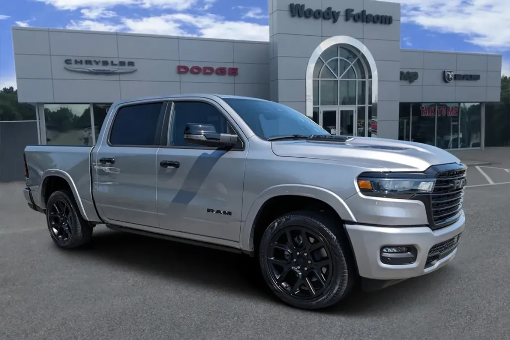 2025 Ram 1500 Laramie photo 1