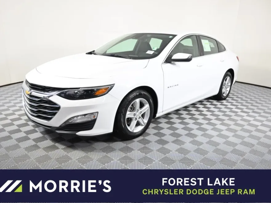 2023 Chevrolet Malibu 1LT photo 1