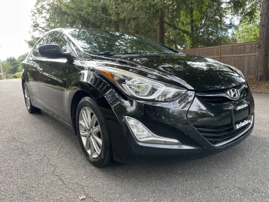 2015 Hyundai Elantra SE photo 1