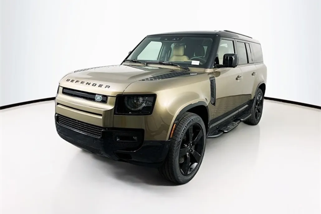 2025 Land Rover Defender 130 X-Dynamic SE photo 1