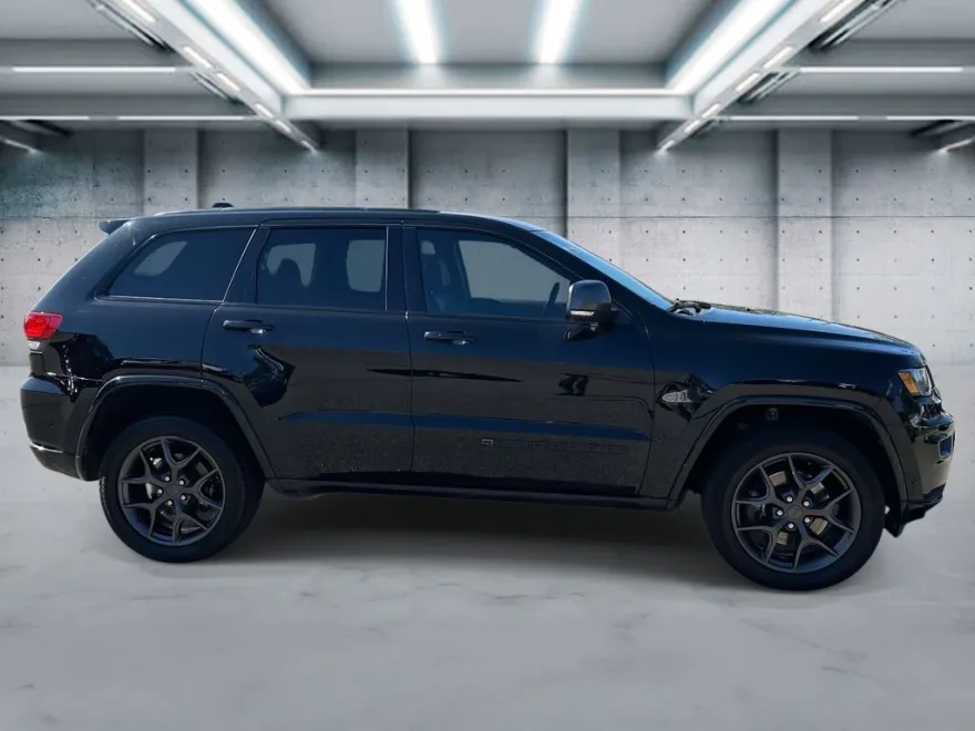 2021 Jeep Grand Cherokee Limited photo 1