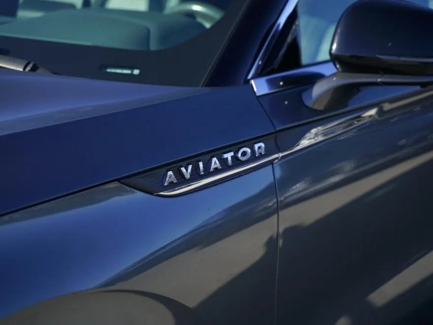 2021 Lincoln Aviator Reserve photo 1