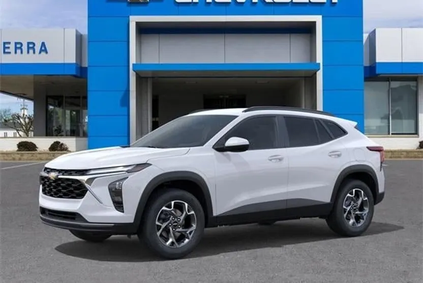 2026 Chevrolet Trax LT photo 1