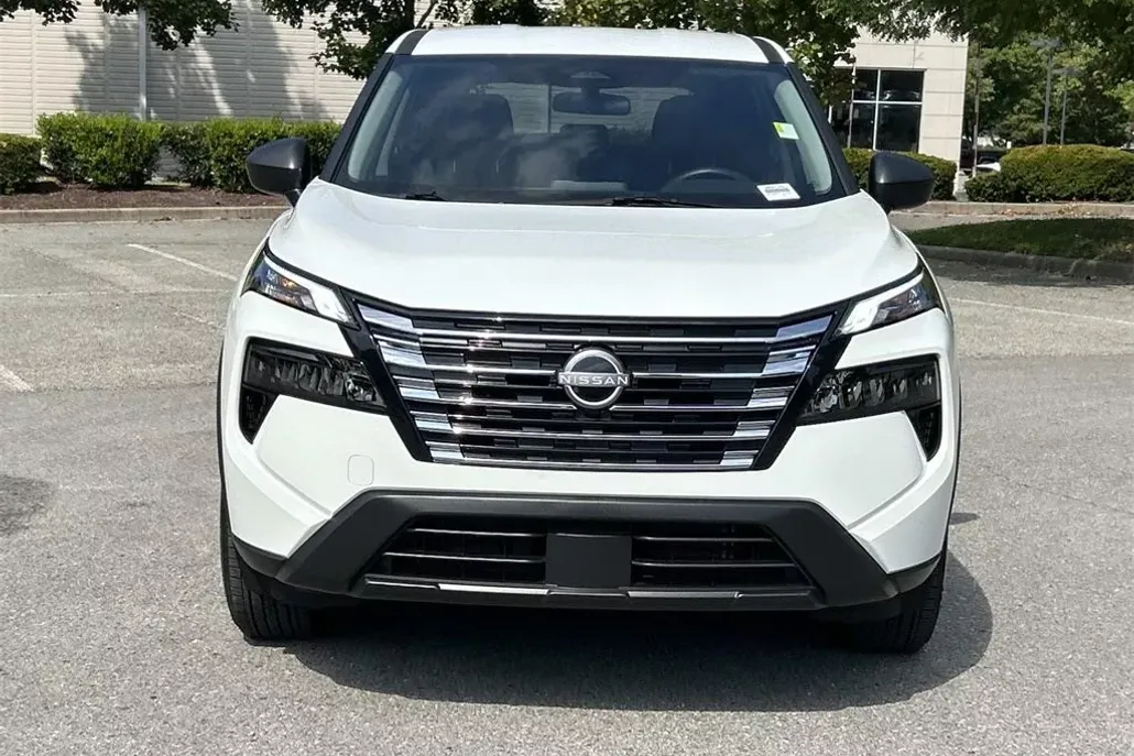 2025 Nissan Rogue S photo 1
