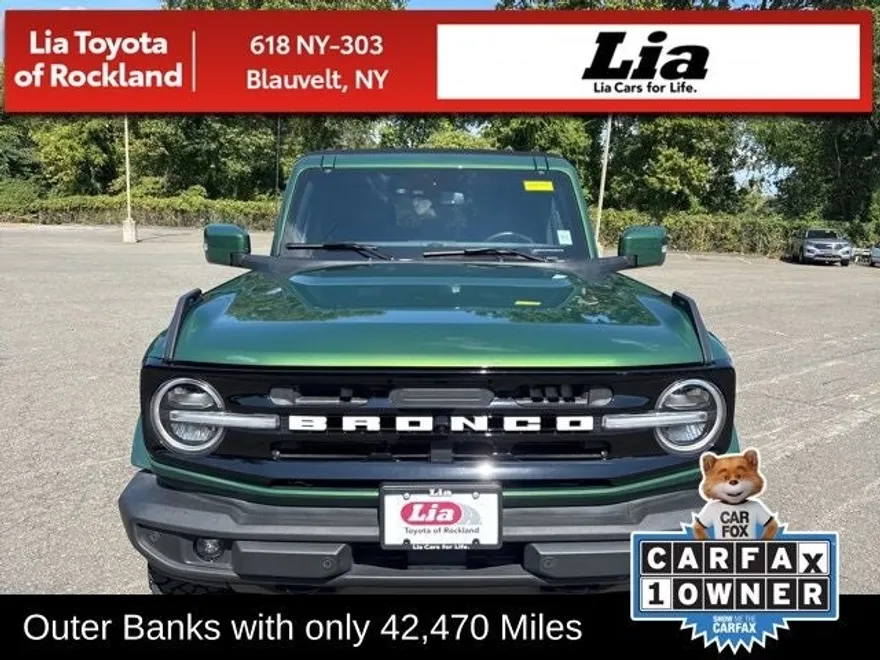 2022 Ford Bronco Outer Banks photo 1