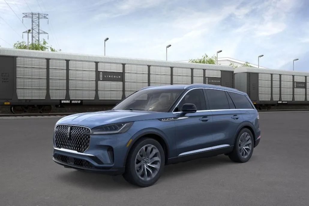 2025 Lincoln Aviator Premiere photo 1