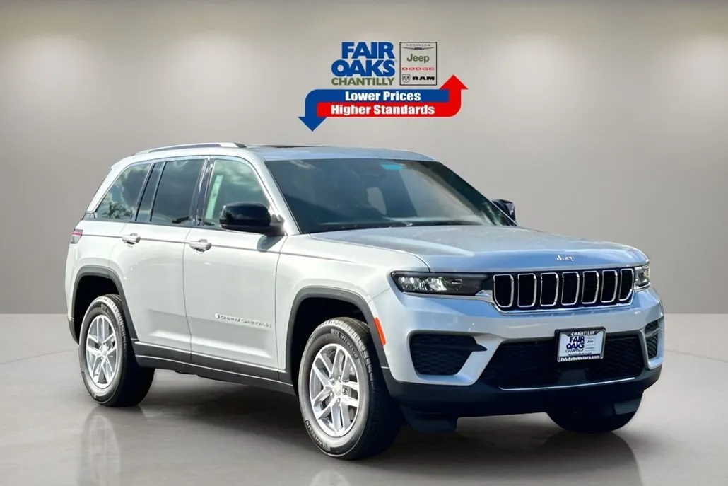 2025 Jeep Grand Cherokee Laredo X photo 1