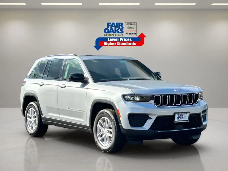 2025 Jeep Grand Cherokee Laredo X photo 1