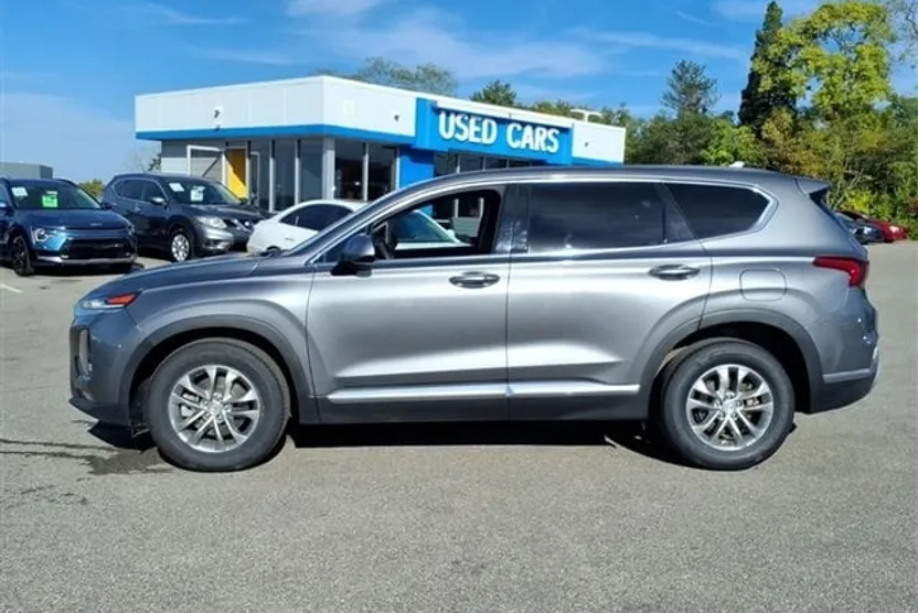 2019 Hyundai Santa Fe SEL photo 1