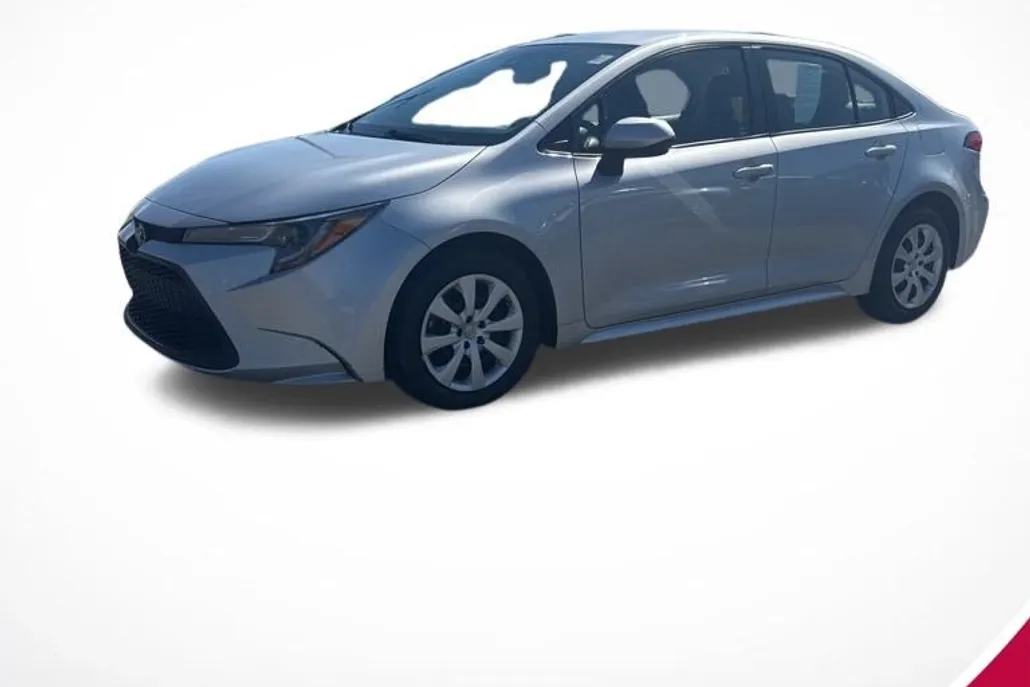 2022 Toyota Corolla LE photo 1