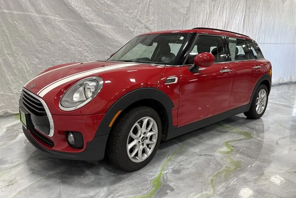 2019 Mini Clubman Base ALL4 photo 1