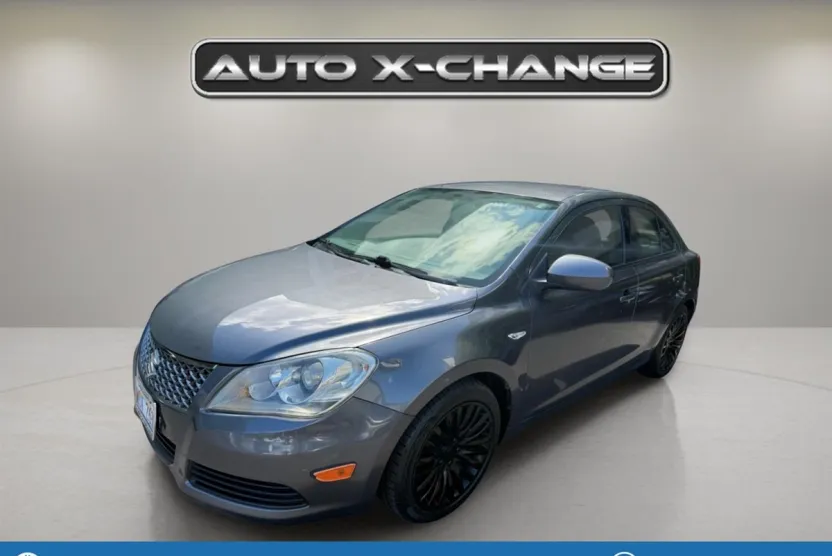 2012 Suzuki Kizashi photo 1