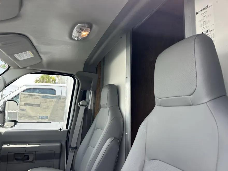 2026 Ford E-350 Base photo 1