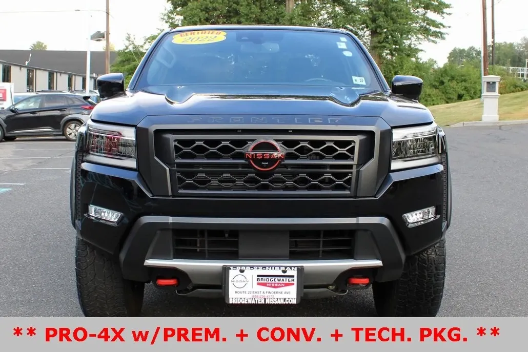 2022 Nissan Frontier PRO-4X photo 1