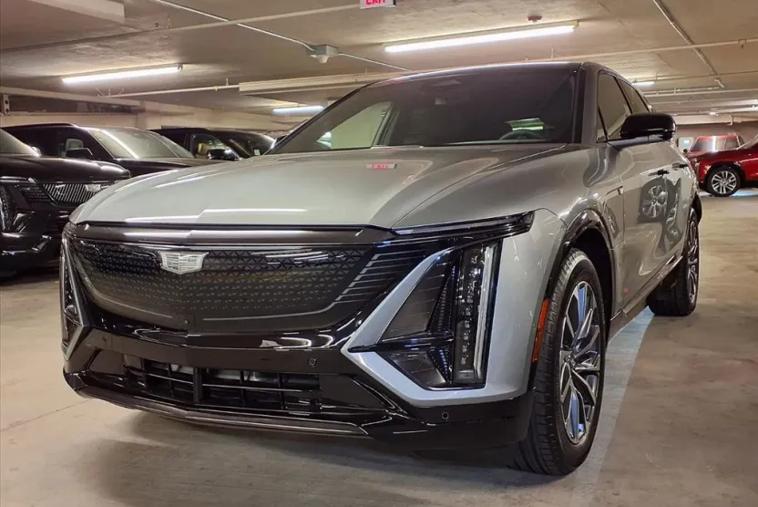 2026 Cadillac Lyriq Sport photo 1