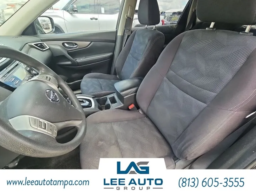 2016 Nissan Rogue S photo 2