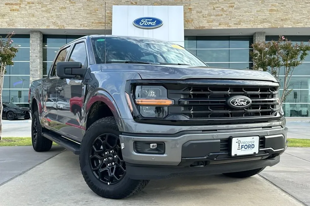 2025 Ford F-150 XLT photo 1