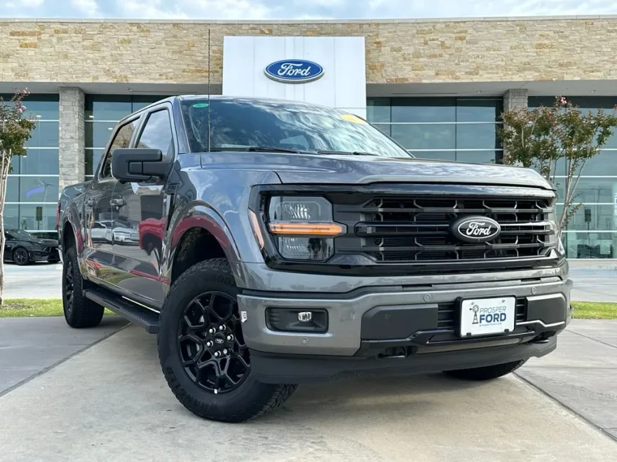 2025 Ford F-150 XLT photo 1